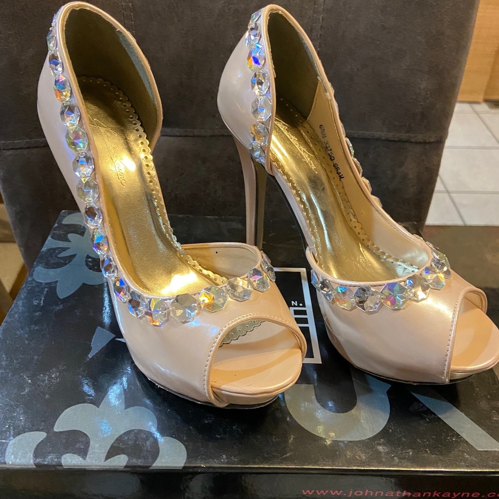 Johnathan Kayne platform heels